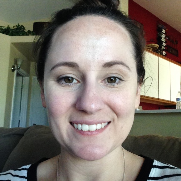 Meet your Posher, Whitney - Picture 1 of 1